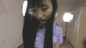 初九警察制服歹徒