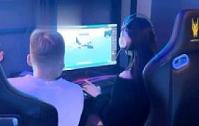 【Fiona菲菲】网吧系列2调教偷丝袜的猥琐男【完整版】