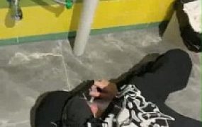 【狗哥】美女现场残忍处S偷窥狂