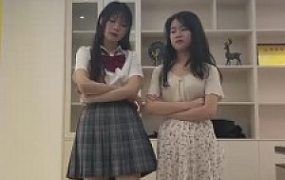 【狗哥】开发来应聘的两个小妹妹做S