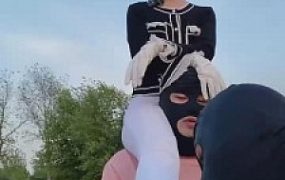 【二宝】和素人模特户外骑马双奴