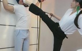 【芷晴】白领把家奴吊绑重度鞭打