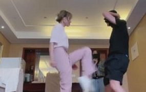 【禾HE】带素人闺蜜重度踢裆狗