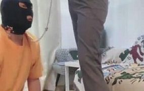 【暴力美学】学姐肉丝脚抽肥猪狗