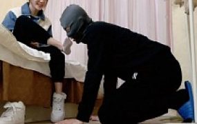 【狗哥】素人白船袜羞辱