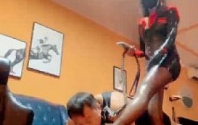 【茹雪】四肢捆绑强制鞭打刑虐