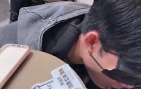 【礼礼大人】双S极度羞辱饭桌下的狗【双视角版】