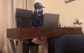 【迟冷熙S】剧情：办公室女上司教训废物下属