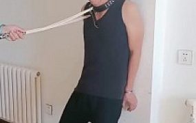 【蒂娜女神】反铐双手强制虐打