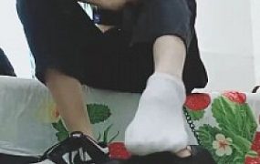 【美娜格格】原味白棉袜气味羞辱