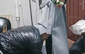 【初恋】耳光家奴踹头踹脸