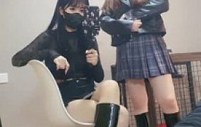 【维因】长靴姐妹花圈养狗奴【续集完整版】