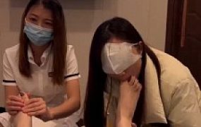 【橘子没熟】足浴店当着技师面调女奴