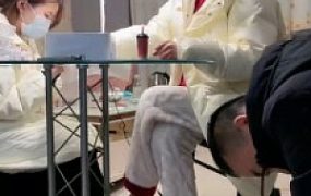 【惜沫】刺激!美甲店当众素人的面tj狗