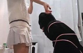 【丫丫】艺校女神暴打班主任