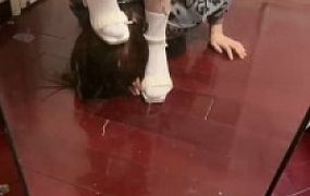 【橘子没熟】开发闺蜜舔白棉袜