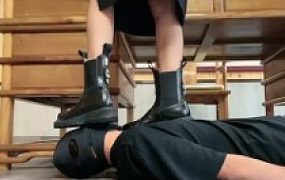 【沅芷大人】长靴高跟全体重踩踏