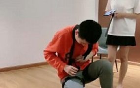 【柚子姐】出差酒店和老板玩Sm游戏