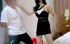 【楠楠女神】公寓刑虐狗奴