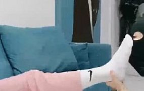 【嘉妮】闻运动后的棉袜臭脚【完整版】