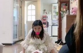 【领主老大】来自女奴的口水羞辱/奴下奴