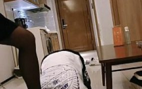 【飞扬女王】圣水+痰喂食/踩踏/深喉