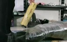 【一一S】保鲜膜包裹窒息踩踏