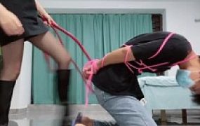 【奶茶妹妹】开发抖M男友做狗