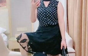 【小月】暴力鞭打虐恋足狗