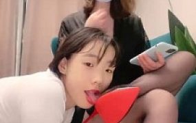 【茹雪】可爱闺蜜做畜生伺候