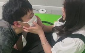 【逗逗】工厂小妹羞辱黑心中介