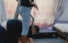 【涵涵】重度踩/转胯/腿绞