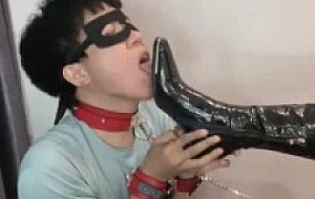 【楠熙】皮靴脚垫爬进来