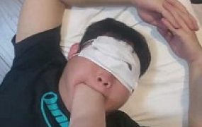 【小乔】萝莉学生主白袜羞辱肥狗