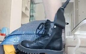 【驭马师朱砂痣】骑马舔脚