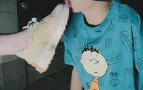 【彤彤】户外实录-舔脏鞋