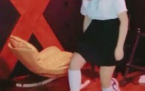 【萝莉刑】全体重踩踏专场