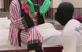 【鑫儿教头】圈养狗吵醒主人的下场