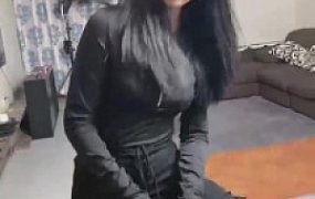 【二宝】素人模特小白鞋暴力踢踹