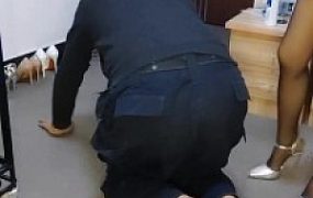 【橙子女主S】捆绑踩踏贱狗