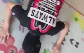 【莉莉丝】网红模特在家遛狗废物