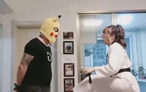 【宝儿】跆拳道少女爆踹踢裆/耳光/踩踏