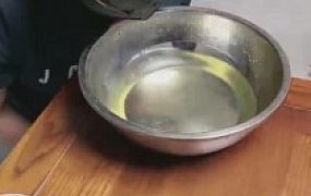 【鑫儿教头】继母重度虐待狗儿子