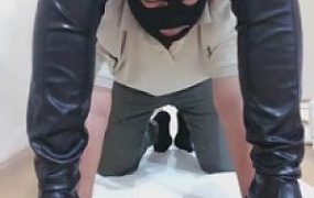 【小野美少女】老板与秘书下班身份互换