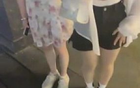 【狗哥】真实-户外开发多名素人女闻脚