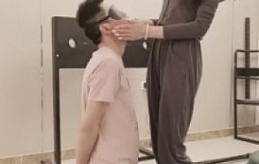 【沅芷大人】跪着老老实实等主人虐