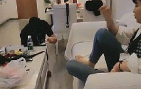 【语晴】享受原味活埋圈养狗