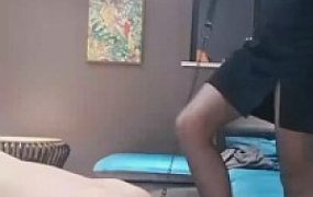 【辉夜大大】黑丝大长腿全体重踩踏 G-210821-3