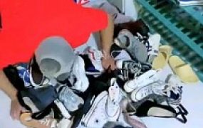 【美离子】壮胖高憨喜清理鞋底 G-210819-25