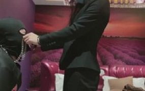 【御严】20岁嫩狗舔鞋底